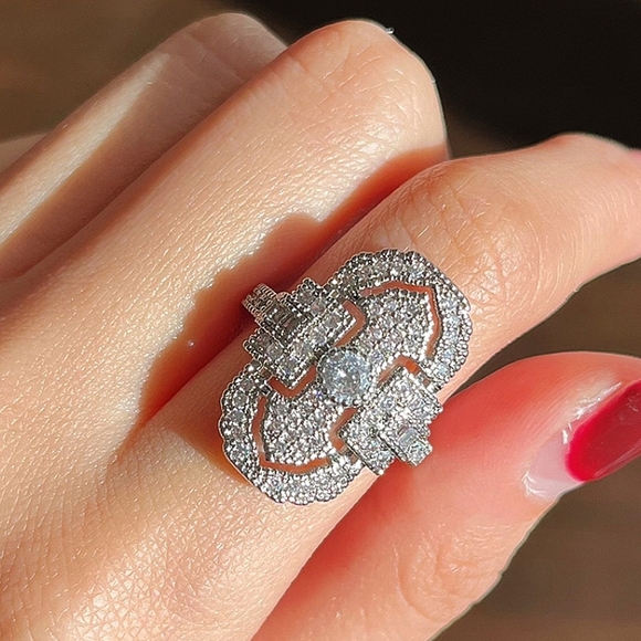 Geometric Zircon Sterling Silver Ring - Picture 4 of 7